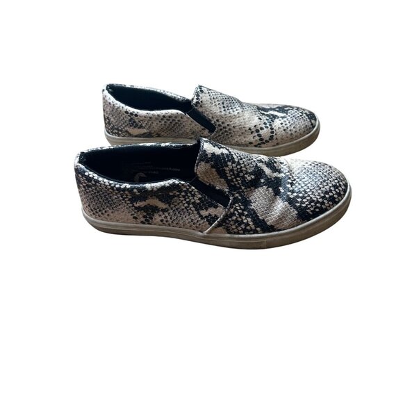 Steve Madden Size  10 Womens Casual Snake Print Slip-On Sneakers Shoes - Picture 2 of 10
